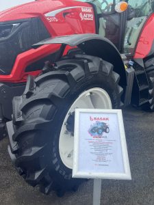 Си призовава за изграждане на силата на Китай в образованието, научните технологии, таланта