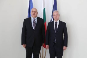 Бивш шеф на China Mobile Internet под разследване