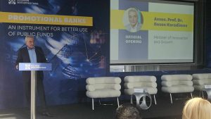 Китай харчи 35,5 милиарда юана за програми за работа за облекчение, за да стимулира заетостта