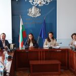Зам.-министър Карева представи пред Обществения съвет новия директор на „Здравната инвестиционна компания за детска болница“ г-жа Малинова • МЗ