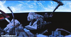 Кук подчертава важността на Китай в Чънду