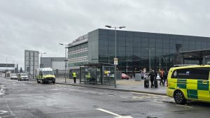 Британската полиция арестува мъж след 21 ранени при сбиване на паркинг на летище Хийтроу