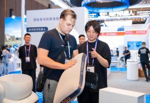 Фирма за интелигентно здравеопазване гледа към глобален растеж на Canton Fair